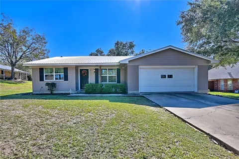 1705 Eldon, Brenham, TX 77833