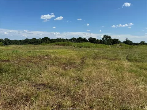 2499 Barker Prairie Rd, Navasota, TX 77868