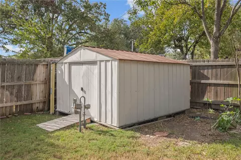 Other - 2810 Hillside Dr, Bryan, TX 77802 photo 7 of 8