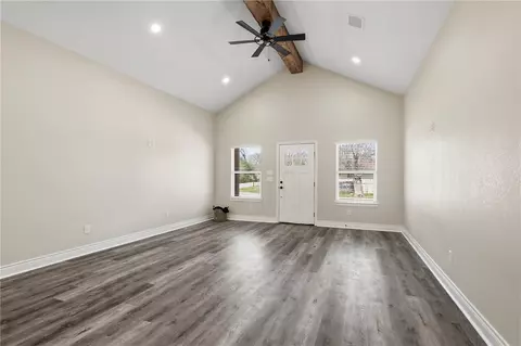 Living - 511 Hall St, Bryan, TX 77803 photo 1 of 1