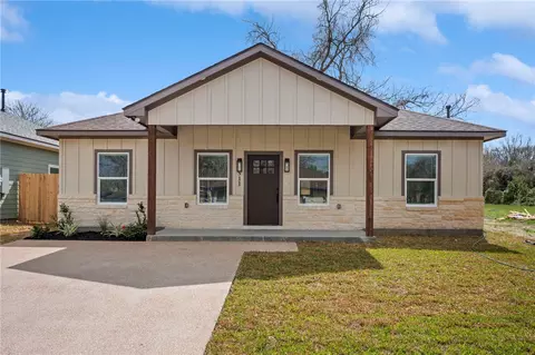 511 Hall St, Bryan, TX 77803