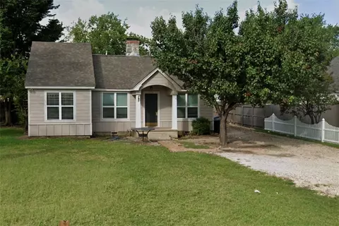 704 Hereford St, College Station, TX 77840