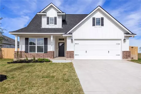 7802 Redbud Rd, Navasota, TX 77868