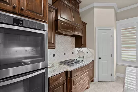 Kitchen - 2015 Lola Ln, Bryan, TX 77807 photo 6 of 6