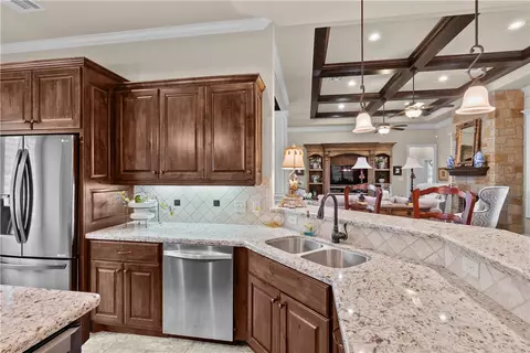Kitchen - 2015 Lola Ln, Bryan, TX 77807 photo 5 of 6