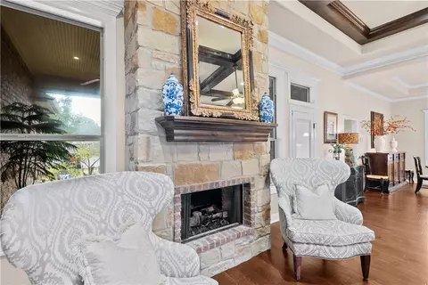 Living - 2015 Lola Ln, Bryan, TX 77807 photo 2 of 2