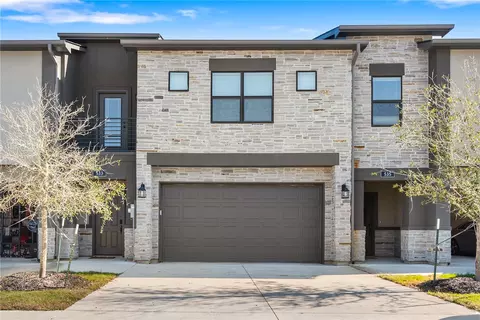 533 Momma Bear Dr, College Station, TX 77845