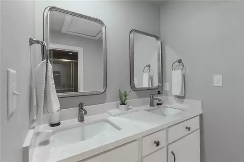 Bath - 1015 E 27th St, Bryan, TX 77803 photo 1 of 3