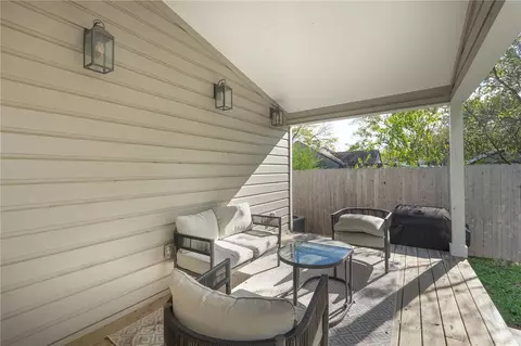 Exterior - 1015 E 27th St, Bryan, TX 77803 photo 3 of 6