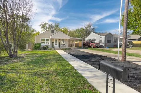 1015 E 27th St, Bryan, TX 77803