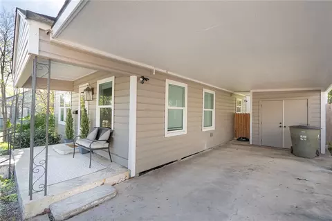 Exterior - 1015 E 27th St, Bryan, TX 77803 photo 5 of 6