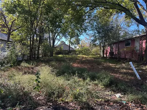 707 E 18th St, Bryan, TX 77803 photo 5