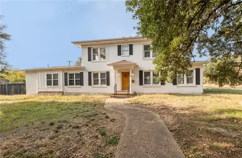 800 S Ennis St, Bryan, TX 77803