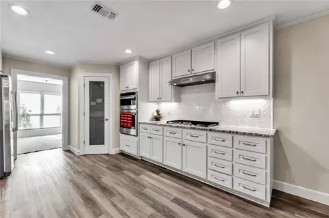 3005 Camelot Dr NW, Bryan, TX 77802 photo 13