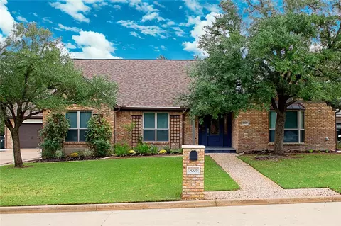 3005 Camelot Dr NW, Bryan, TX 77802 photo 2