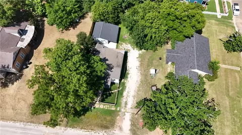 View/Area - 504 S Pine St, Calvert, TX 77837 photo 1 of 1