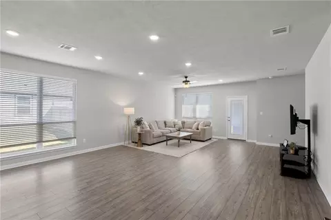 1925 Viva Rd, Bryan, TX 77807 photo 11