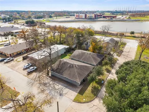 View/Area - 105-107 Davis, Bryan, TX 77801 photo 2 of 3