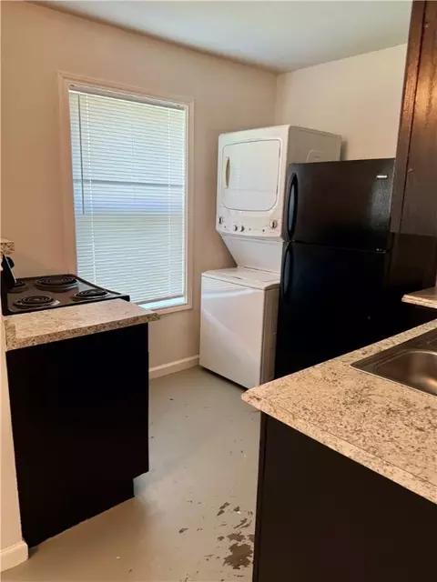 Kitchen - 105-107 Davis, Bryan, TX 77801 photo 1 of 1
