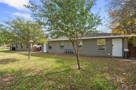 Exterior - 105-107 Davis, Bryan, TX 77801 photo 3 of 5