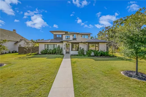 4772 Concordia Dr, Bryan, TX 77802