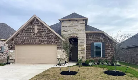 6222 Greenville Dr, College Station, TX 77845