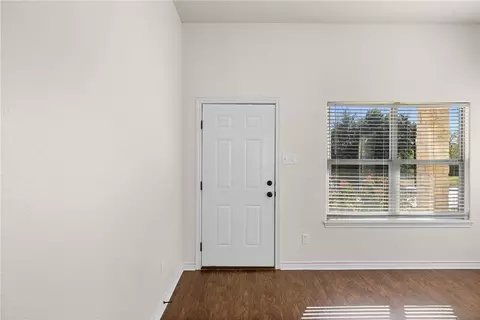 Entry Way - 930 W 28th St, Bryan, TX 77803 photo 1 of 3
