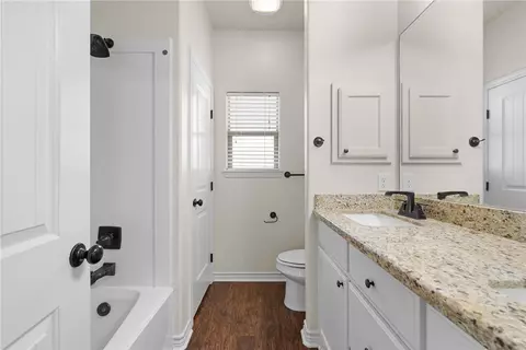 Entry Way - 930 W 28th St, Bryan, TX 77803 photo 3 of 3