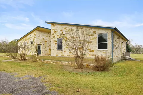 504 North, Columbus, TX 78934