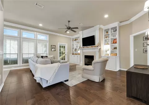 2170 Rockcliffe Loop, College Station, TX 77845
