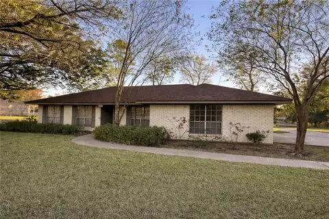 2003 Rockwood Dr, Bryan, TX 77807
