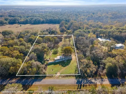 2205 Mallard Dr, Caldwell, TX 77836