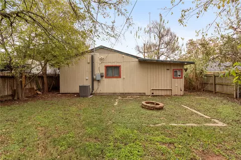 Exterior - 2608 Cavitt Ave, Bryan, TX 77801 photo 1 of 3