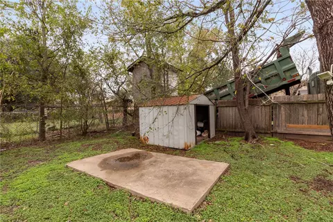 Exterior - 2608 Cavitt Ave, Bryan, TX 77801 photo 2 of 3