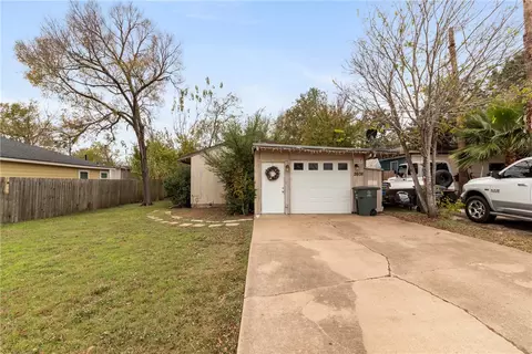 2608 Cavitt Ave, Bryan, TX 77801