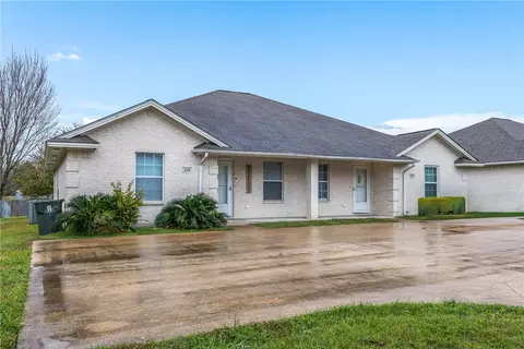 410 Freeman Ave, Bryan, TX 77803 photo 3