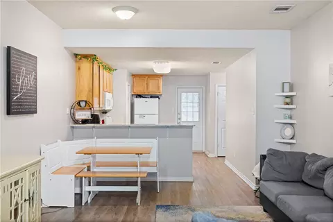 410 Freeman Ave, Bryan, TX 77803 photo 9
