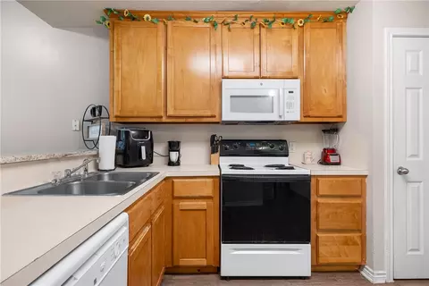 410 Freeman Ave, Bryan, TX 77803 photo 11
