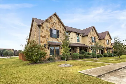 3338 Airborne Ave, College Station, TX 77845