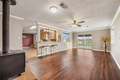 3840 Mancuso Rd, Bryan, TX 77808