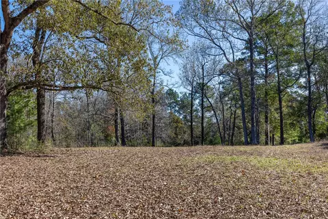 5901 Highline Dr, Montgomery, TX 77316