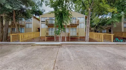 1216 Holik Drive A-d, College Station, TX 77840