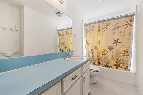 Bath - 2901 Oakside Dr, Bryan, TX 77802 photo 1 of 1