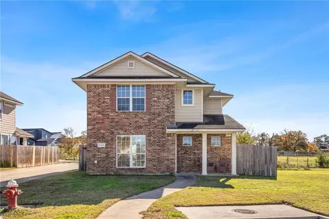 4122 Mcfarland Dr, College Station, TX 77845