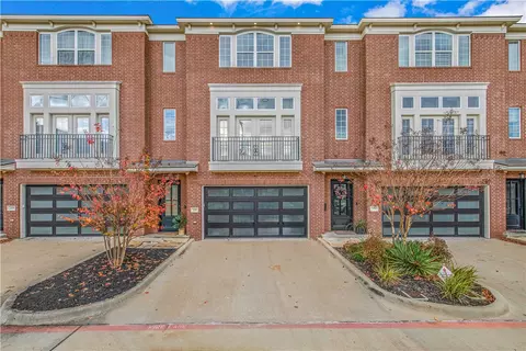 206 Tarrow St, College Station, TX 77840