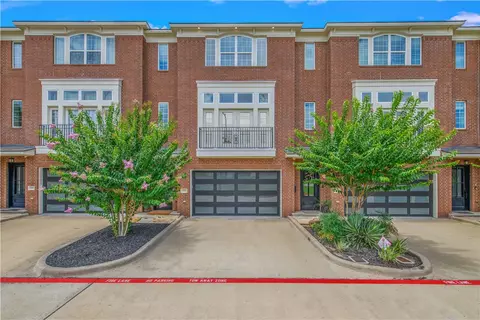 206 Tarrow St, College Station, TX 77840