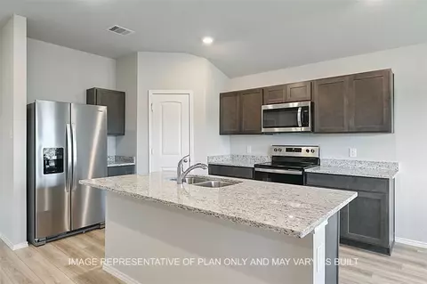 Kitchen - 5417 Bear Run, Bryan, TX 77803 photo 1 of 2