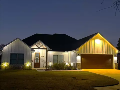 22477 County Road 2166 County Rd, Troup, TX 75789