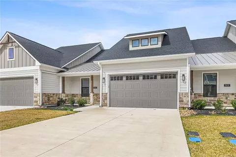 5037 Mooney Falls Dr, Bryan, TX 77802 photo 4