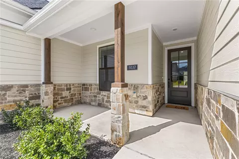 5037 Mooney Falls Dr, Bryan, TX 77802 photo 5